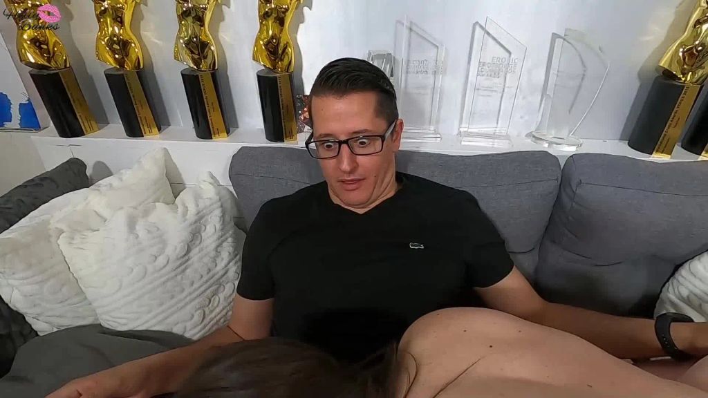 sexy foto nr. 5 von Mann zur Arbeit geschickt und seinen Nerd Kumpel gefickt