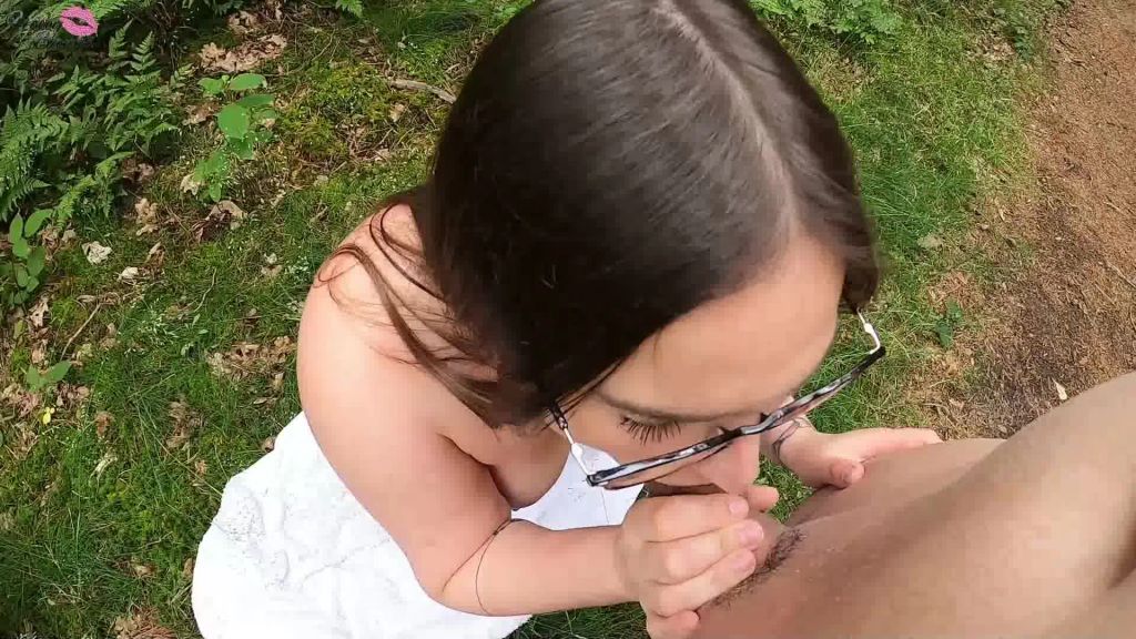 sexy foto nr. 3 von OMG! Outdoor von Fußgänger erwischt