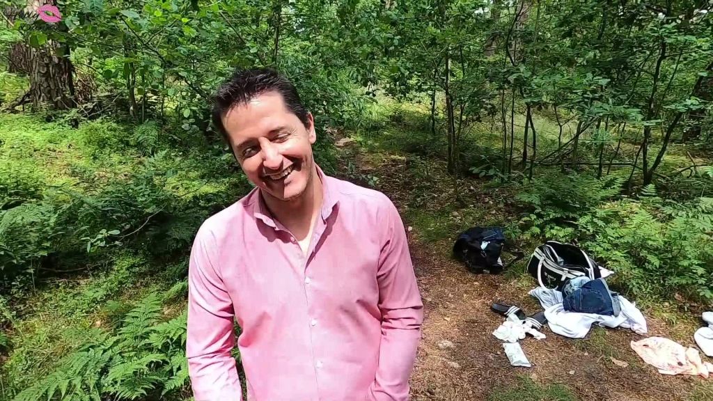sexy foto nr. 4 von Holly, die Wald(Piss)Fee