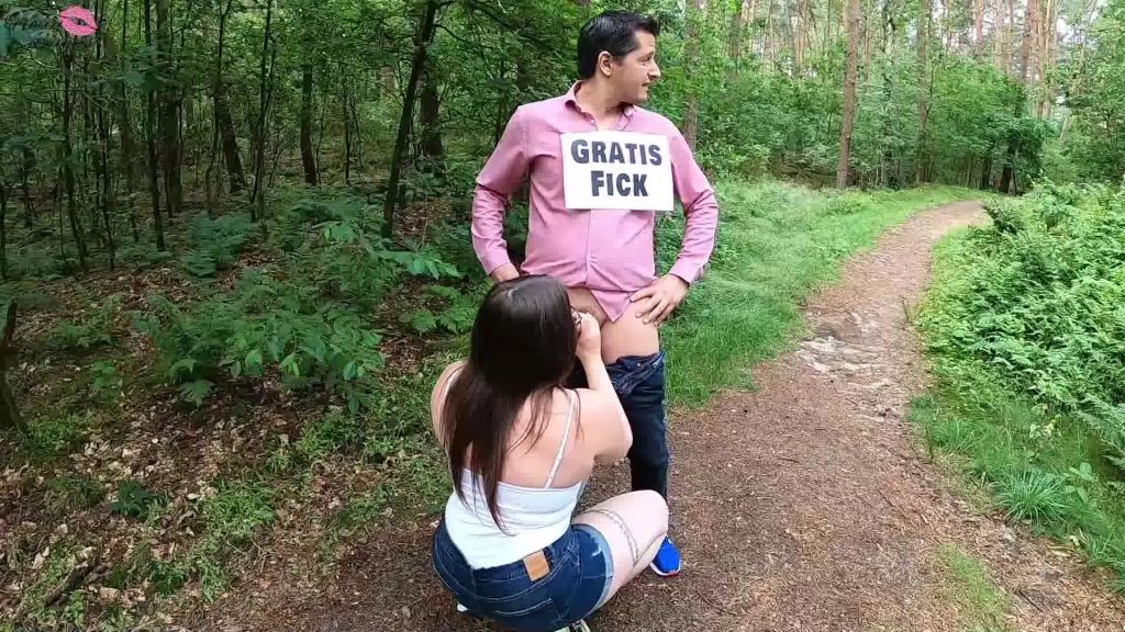 sexy foto nr. 4 von Waldspaziergang mit Gratis-Fick