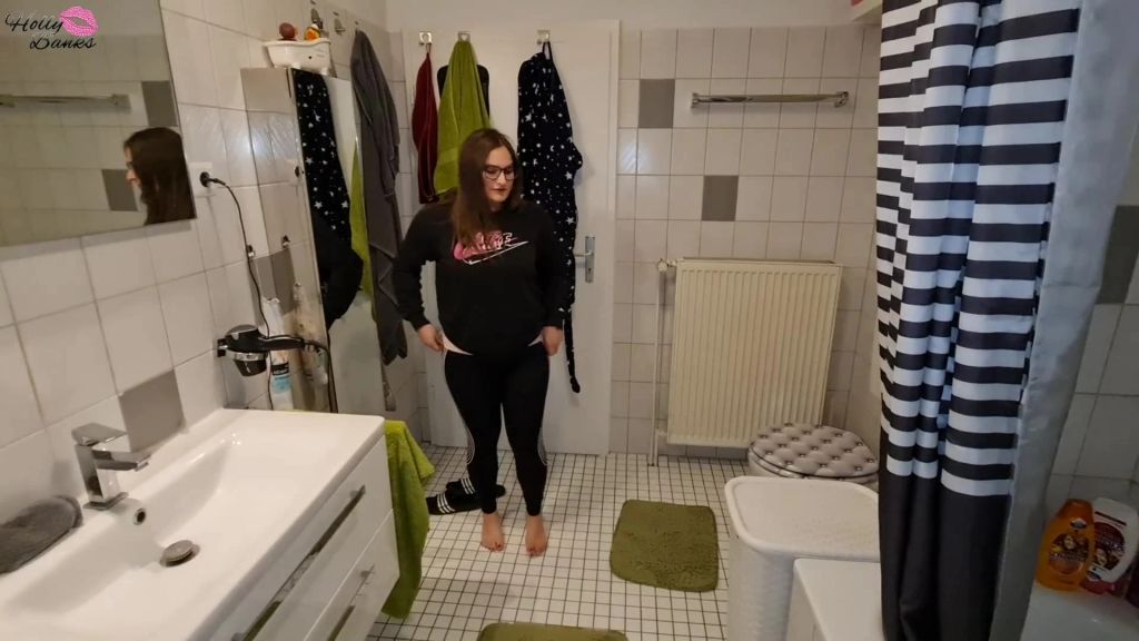 sexy foto nr. 5 von Nachbarn auf Teppich gepisst