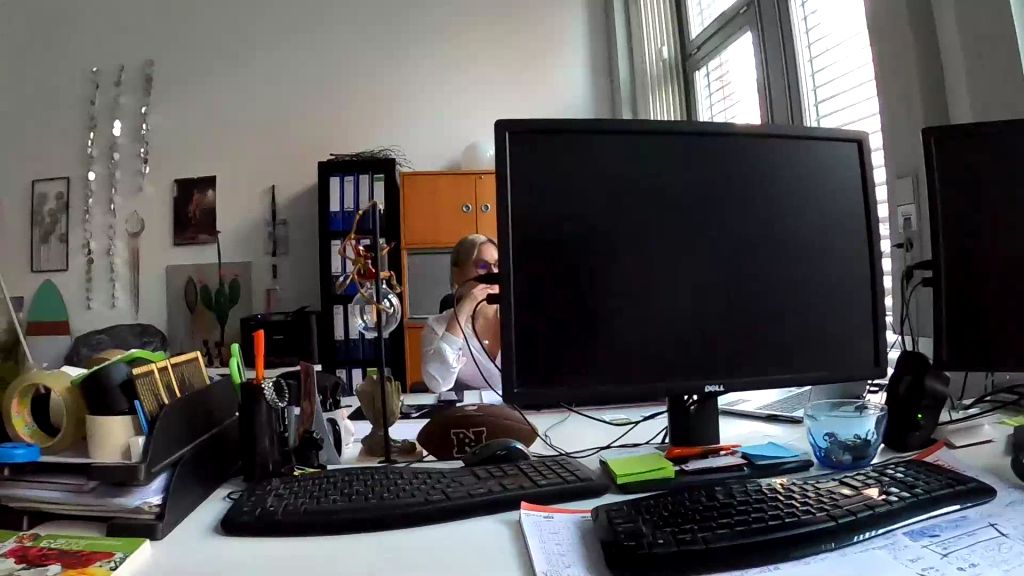 sexy foto nr. 1 von AO Büro-Fick. Vom Chef erwischt