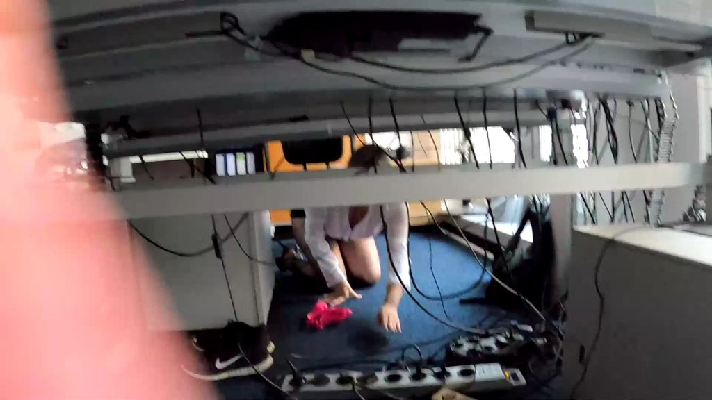 sexy foto nr. 2 von AO Büro-Fick. Vom Chef erwischt