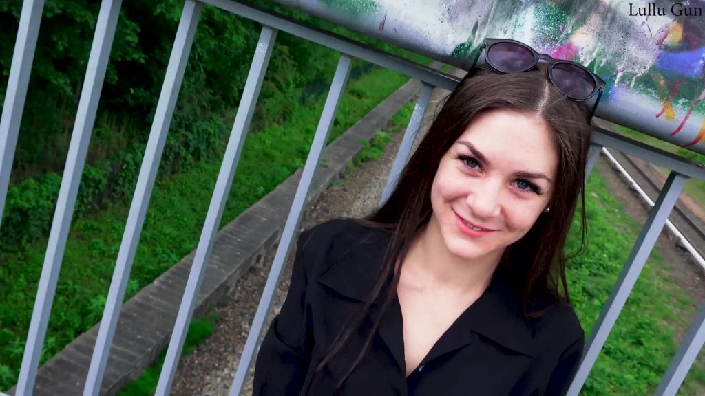 sexy foto nr. 4 von Mein geiler feuchter Puplic Quickie 2in1