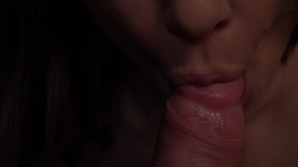 sexy foto nr. 5 von Intense POV Blowjob