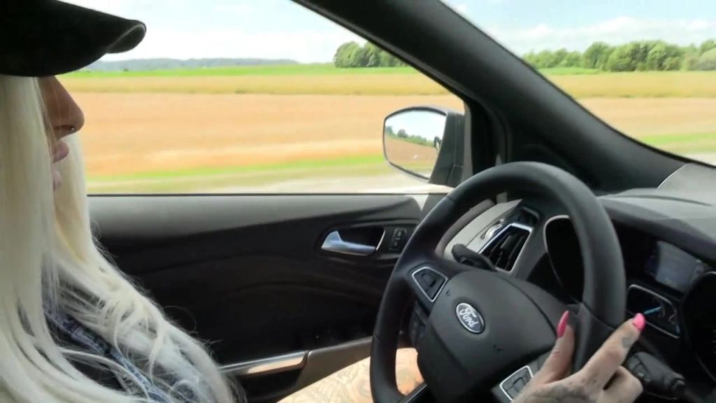Beim Autofahren geil geworden!
