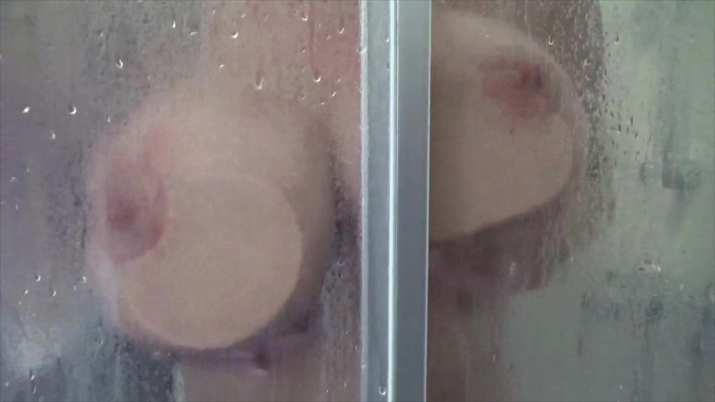 sexy foto nr. 4 von Nina Vegas - Nasse Melonen