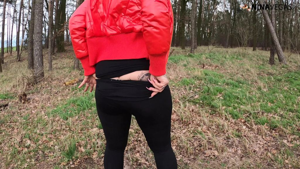 sexy foto nr. 2 von NinaVegas - Piss-Sau