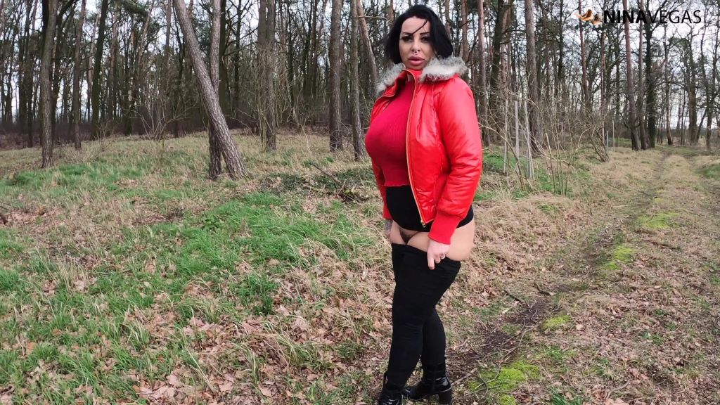 sexy foto nr. 4 von NinaVegas - Piss-Sau