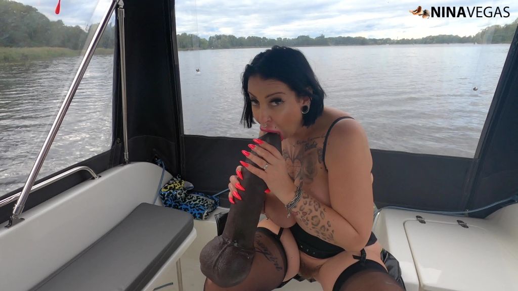 sexy foto nr. 10 von NinaVegas - Anschaffen als Hafennutte