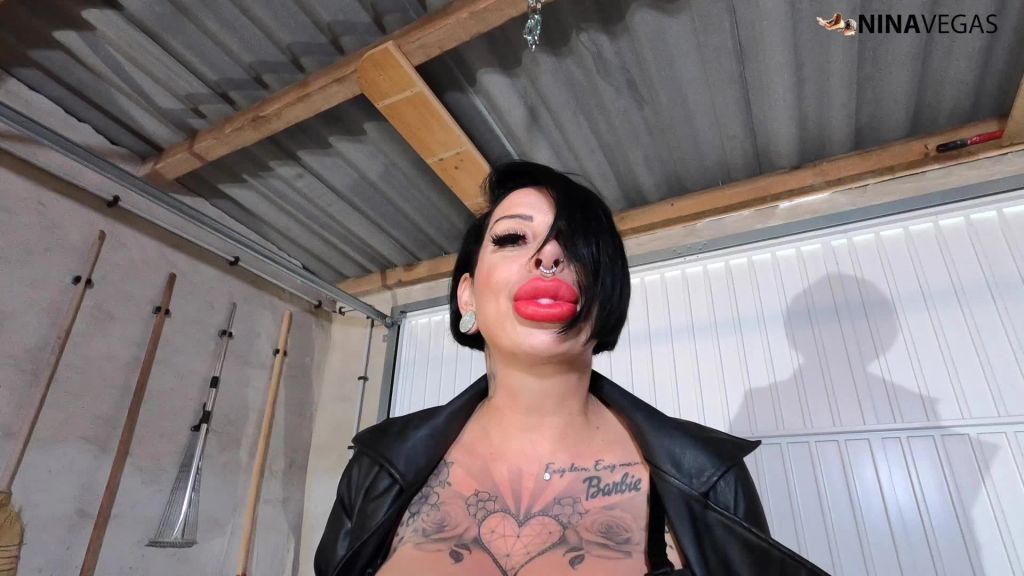 sexy foto nr. 4 von Smoking Mistress Lady NinaVegas - Wichsanleitung