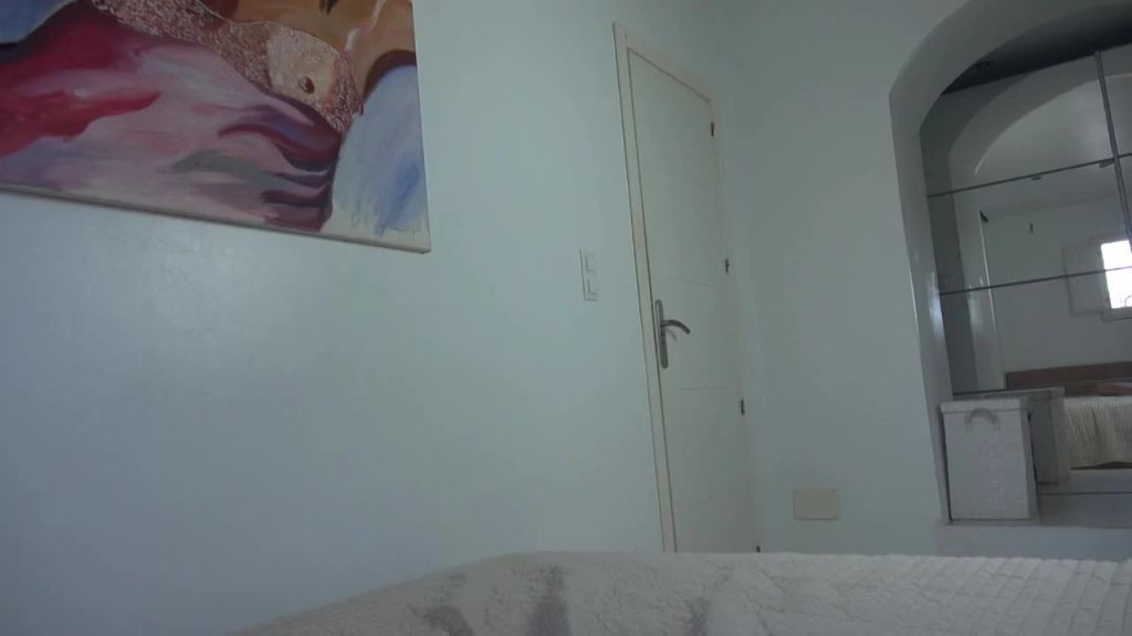 sexy foto nr. 1 von Meine ZWILLINGSSCHWESTER kommt damit durch?????