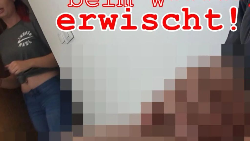 SCHOCK! stiefPAPA beim wichsen ERWISCHT