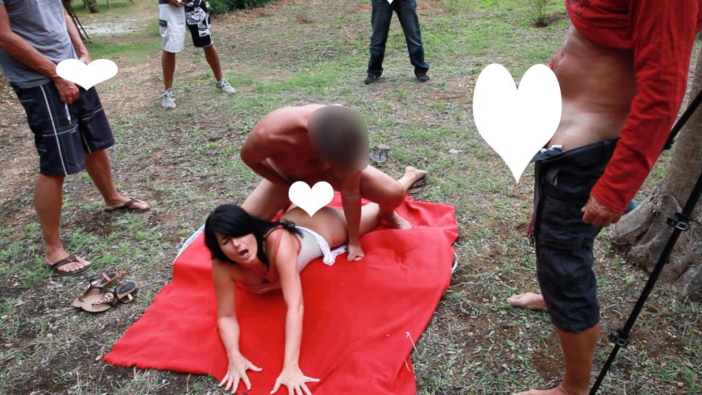 sexy foto nr. 9 von DREHABBRUCH BEIM MASSENFICK! NOCH NIE ZUVOR PASSIERT!