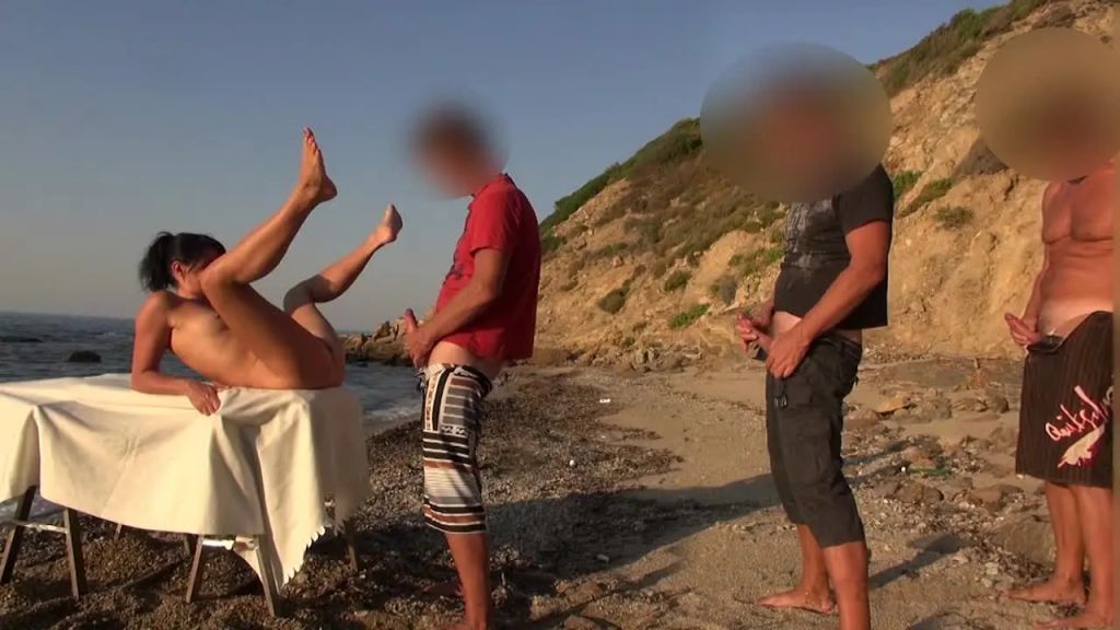 sexy foto nr. 1 von Abspritz-Party am Hotelstrand. Freie Loch-Wahl! Jeder darf r