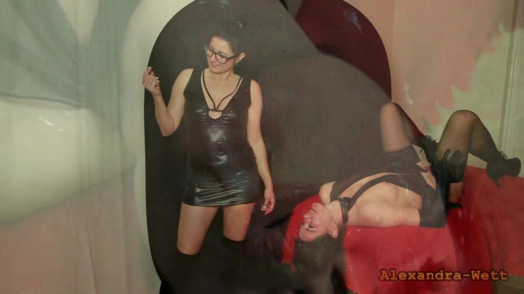 sexy foto nr. 5 von Perverse Schwanz-Abwichs-Party! Stief-Schwester zielt, ich s