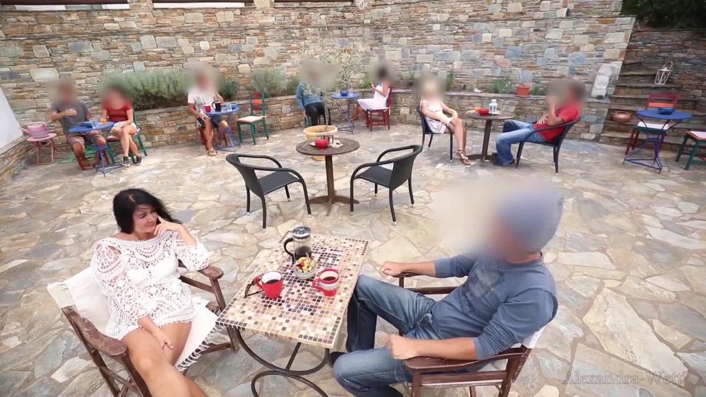 Publik extrem! Mitten im Restaurant gefickt!!!