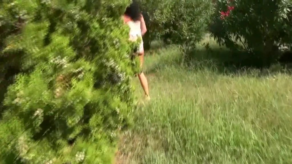 sexy foto nr. 7 von Best of pissende Fotzen! Literweise Natursekt!