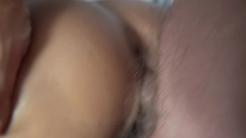 sexy foto nr. 8 von Nymphomane Gangbang Schlampe braucht noch einen Fick.