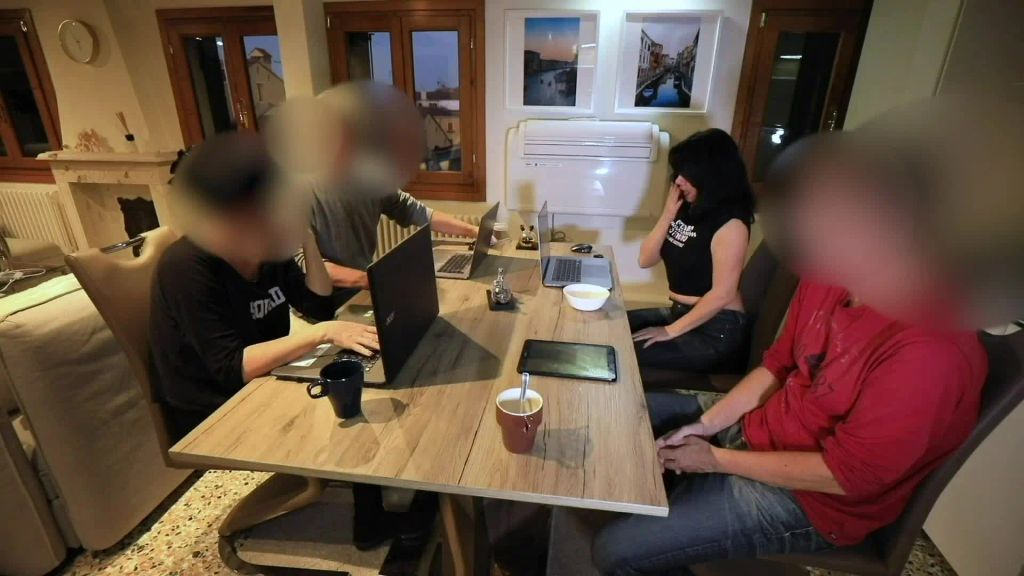 18 JÄHRIGEN AZUBI BEIM MEETING ABGEBLASEN! 2x gespritzt!