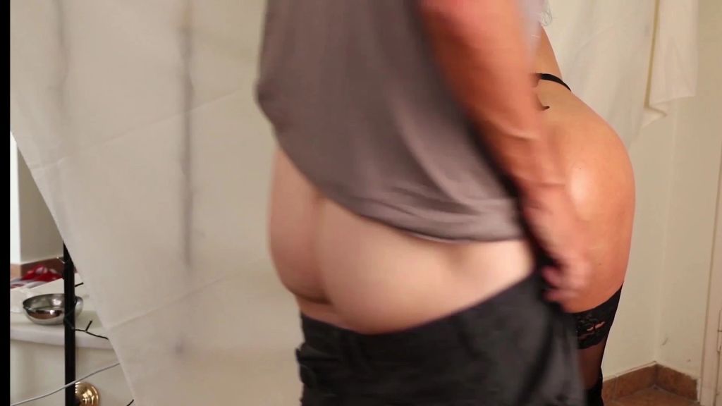 sexy foto nr. 9 von Best of GEFESSELT, AUSGELIEFERT, HARDCORE ABGEFICKT Teil 2.