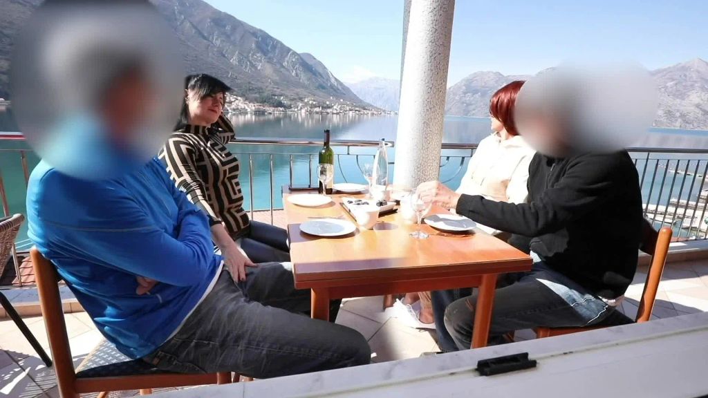 PUBLIK! AZUBI-SCHWANZ IM RESTAURANT 2 MAL ABGEWICHST