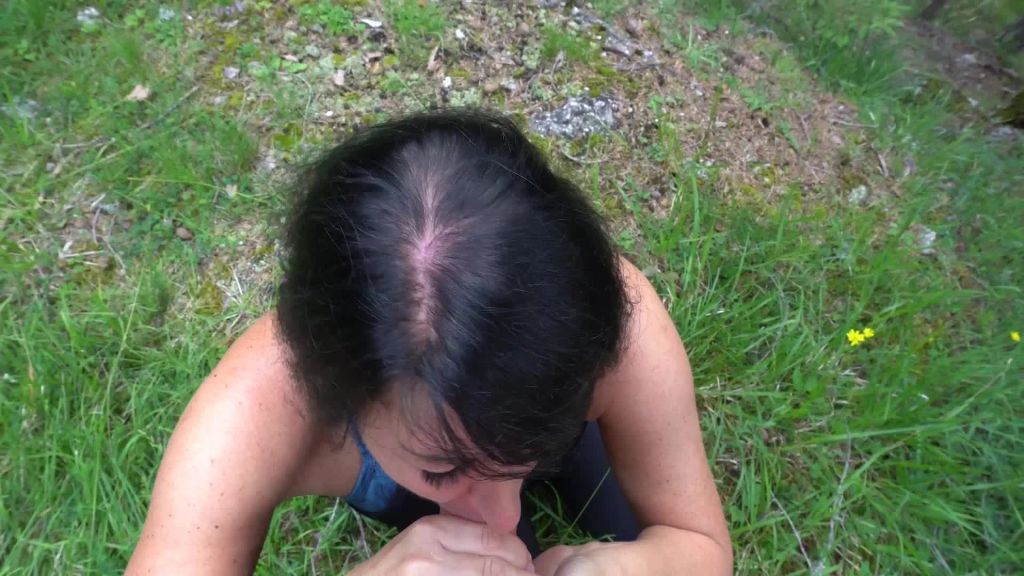 sexy foto nr. 7 von SPERMAEXPLOSION! MEGA FACIAL BEIM JOGGEN IM WALD!