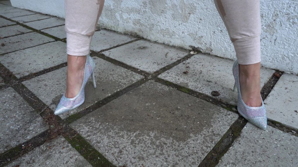 sexy foto nr. 6 von Ich piss mir in die Cameltoe Leggings