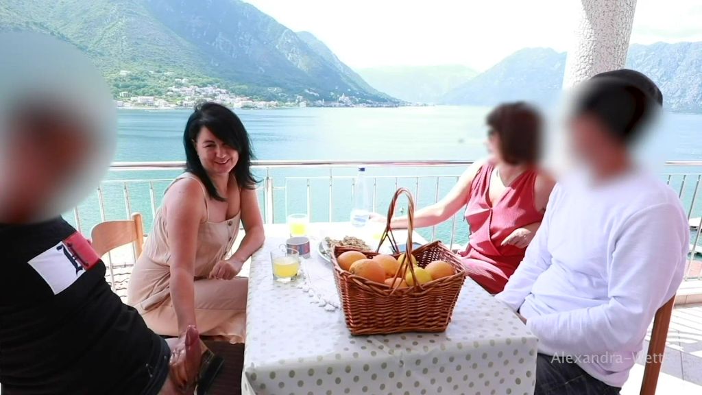 sexy foto nr. 5 von PUBLIK! GEILEN SCHWANZ IM RESTAURANT ABGEWICHST