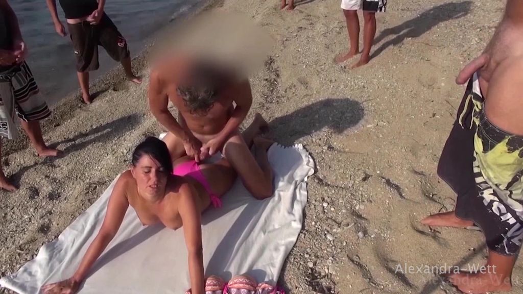 sexy foto nr. 4 von Massen Beach-Ficks in Skiathos! Jeder darf ran!