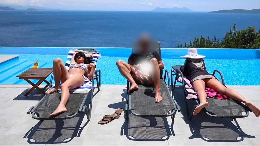 sexy foto nr. 9 von PUBLIK! Seine Frau bringt es nicht, so fickt er mich direkt