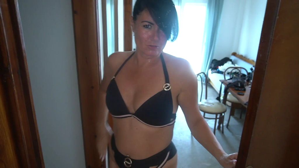 sexy foto nr. 3 von PUBLIK! ALL INCLUSIVE AUF DER HOTELTERRASSE