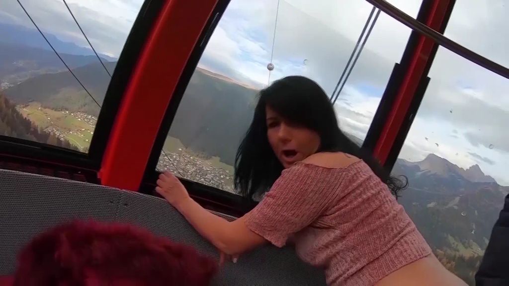 sexy foto nr. 2 von DREIST! FREMDEN SCHWANZ IN DER PUBLIC-ÖFFENTLICHKEIT BENUTZT!