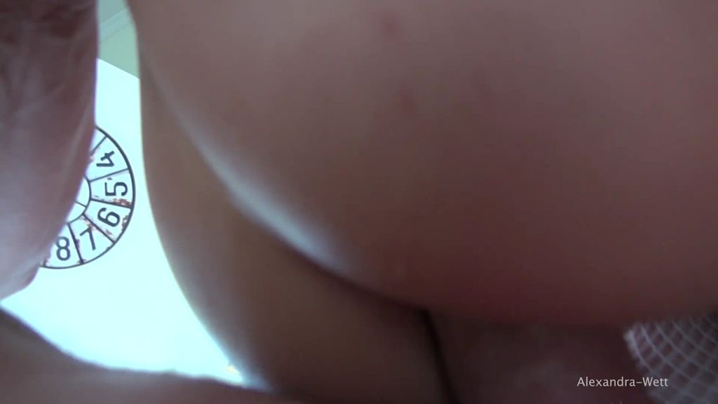 sexy foto nr. 9 von DOUBLE CHECK! DIE CREAMPIE STIEF- SCHWESTER