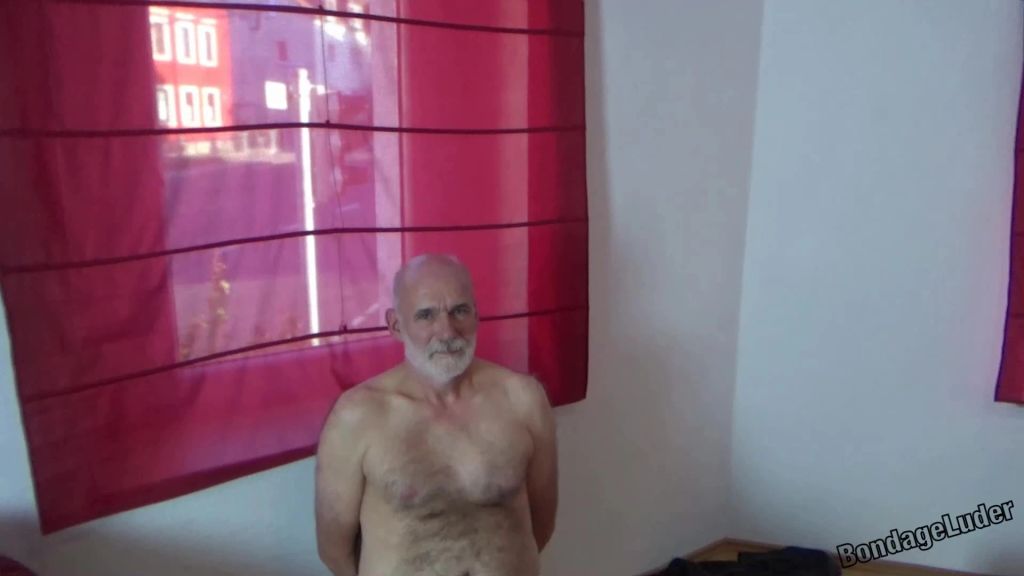 sexy foto nr. 7 von Rache - Eheloser zum Cuckold gemacht! - In den Mund gespritz
