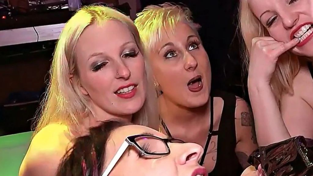 FEMDOM! Mann zur Bitch Transformation Finale