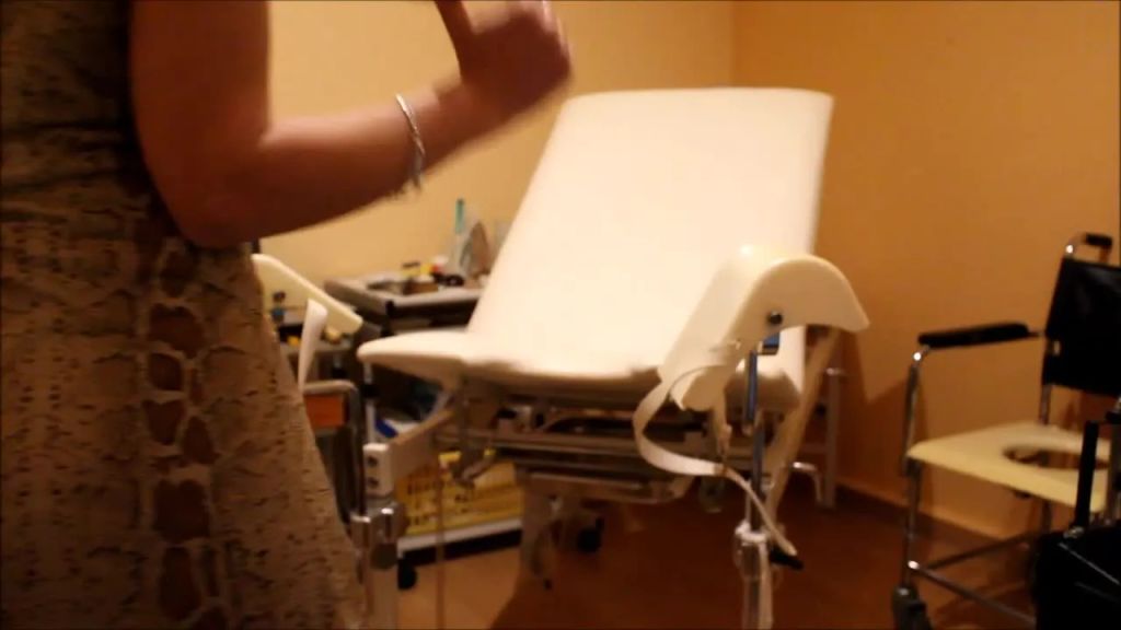 Vorschaubild zum Video „Gynstuhl.mp4“ von Crazy Lara
