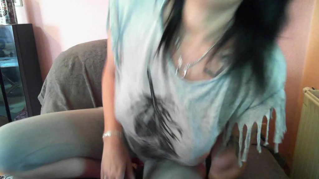 Vorschaubild 1 zum Video „NS in Leggings“