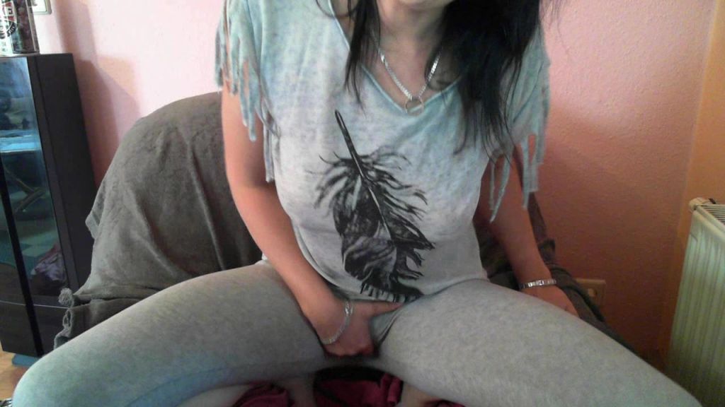 Vorschaubild 2 zum Video „NS in Leggings“