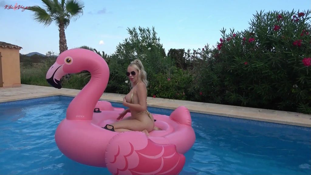 sexy foto nr. 6 von Wixx für deine WETLOOK-Bikini-Göttin!!
