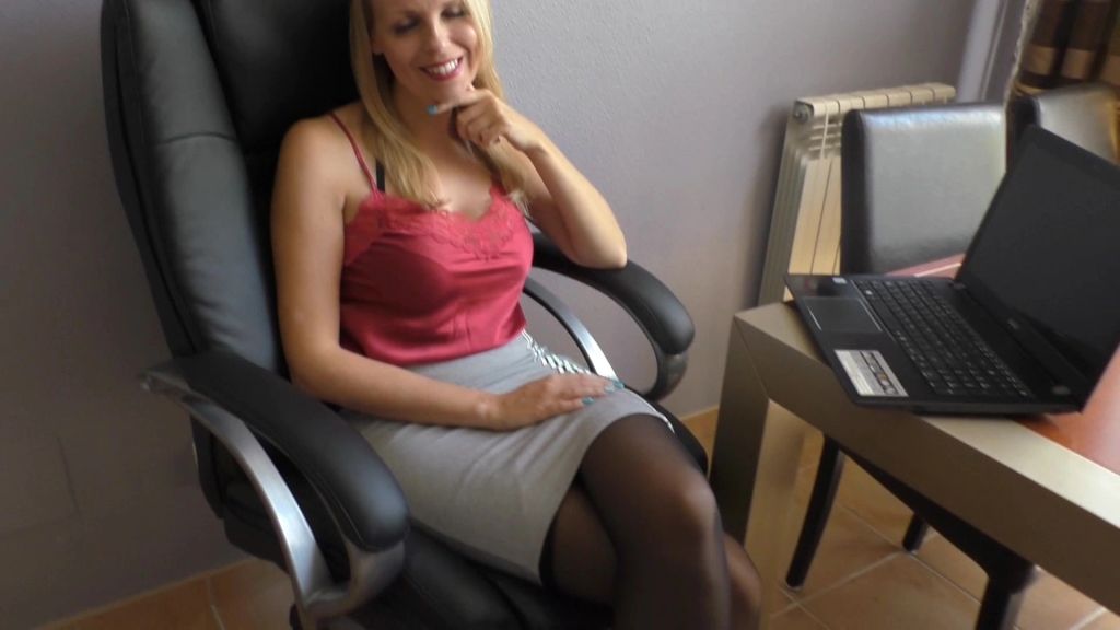 sexy foto nr. 2 von OMG!!! Vom Chef zur Analnutte gemacht !!!