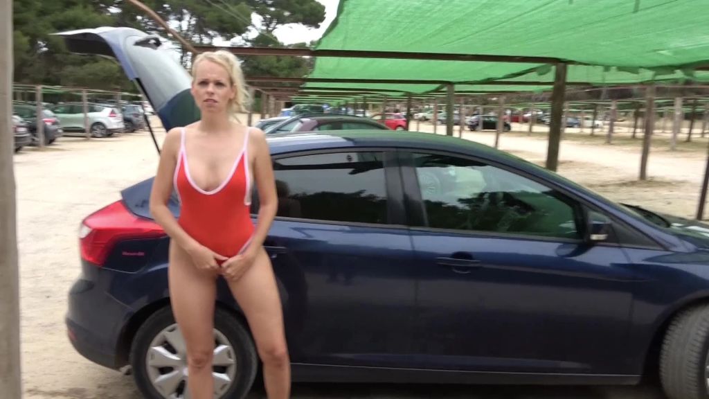 sexy foto nr. 3 von Öffentlicher Parklplatz?? EGAL – Ich muss pissen!!