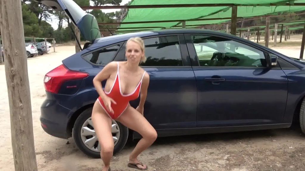 sexy foto nr. 10 von Öffentlicher Parklplatz?? EGAL – Ich muss pissen!!