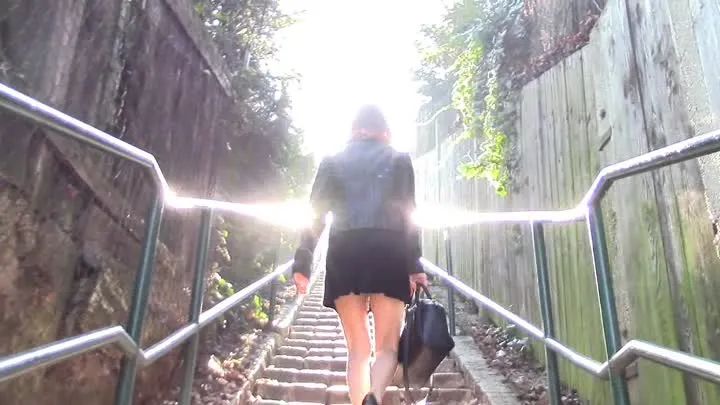 Vorschaubild 1 zum Video „ZU DREIST! Vom neuen Nachbarn geschwängert? DP“