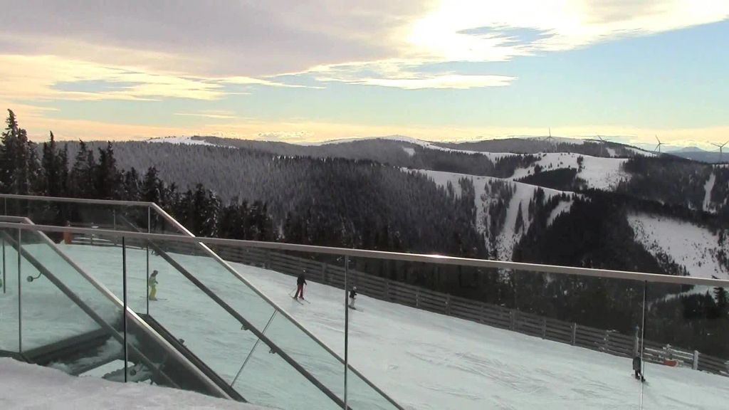 Vorschaubild 1 zum Video „AnalFick EXTREM - von der Piste in den ARSCH!“