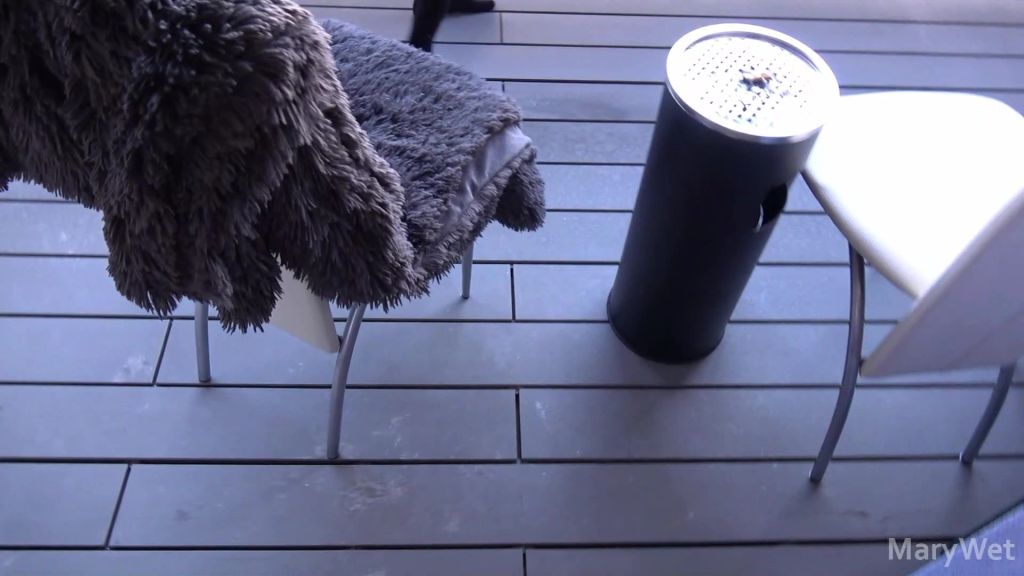 Vorschaubild 2 zum Video „OMG! Den neuen Nachbarn am Balkon gefickt!“