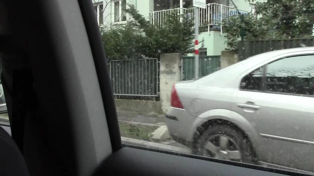 Vorschaubild 1 zum Video „PUBLIC - HOBBYNUTTE! billig, willig, vollgepritztt!“