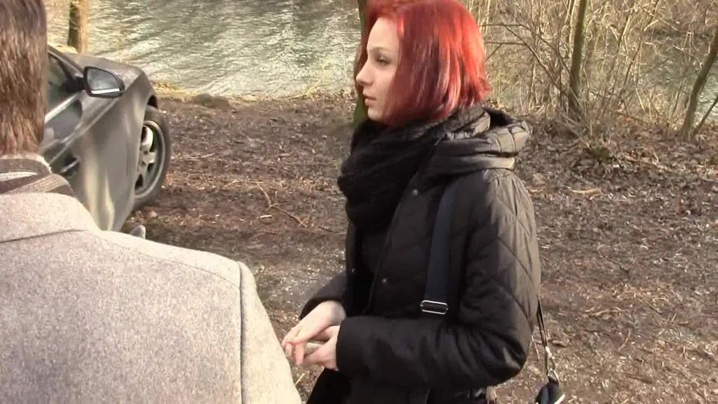 Vorschaubild 3 zum Video „PUBLIC - HOBBYNUTTE! billig, willig, vollgepritztt!“