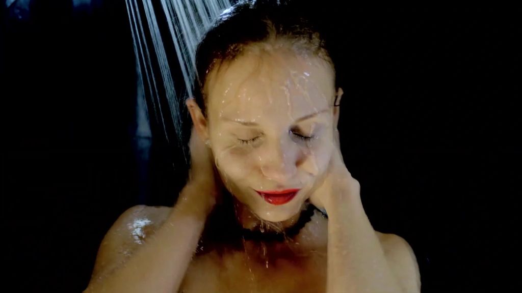 Vorschaubild 4 zum Video „Attitude towards the new filming partner!“