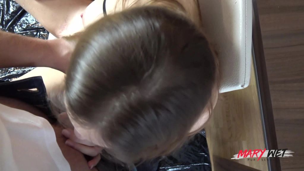Vorschaubild 3 zum Video „Machtlos! Treu ergebene Sklavin benutzt!“